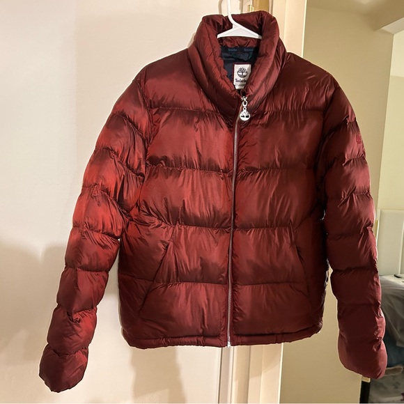 Never worn puffy jacket! - Picture 1 of 3